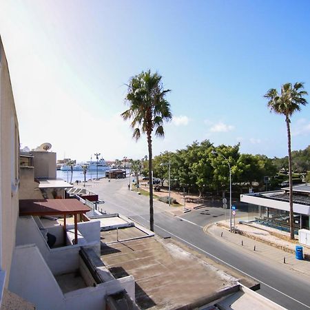 Phaedrus Living - Seaside Executive Flat Harbour 205 Appartement Paphos Buitenkant foto